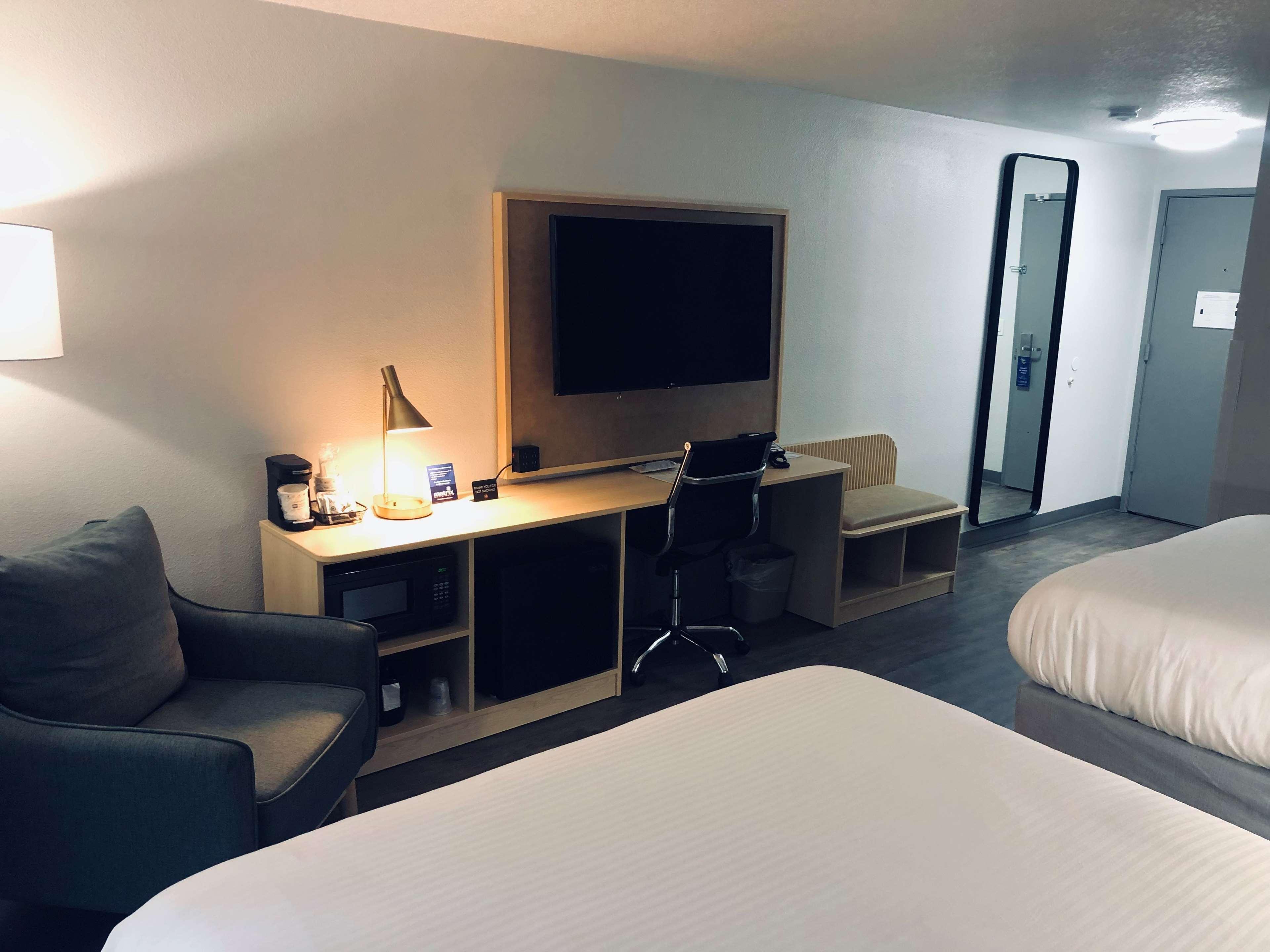 Hotel Western West Beaverton 3*