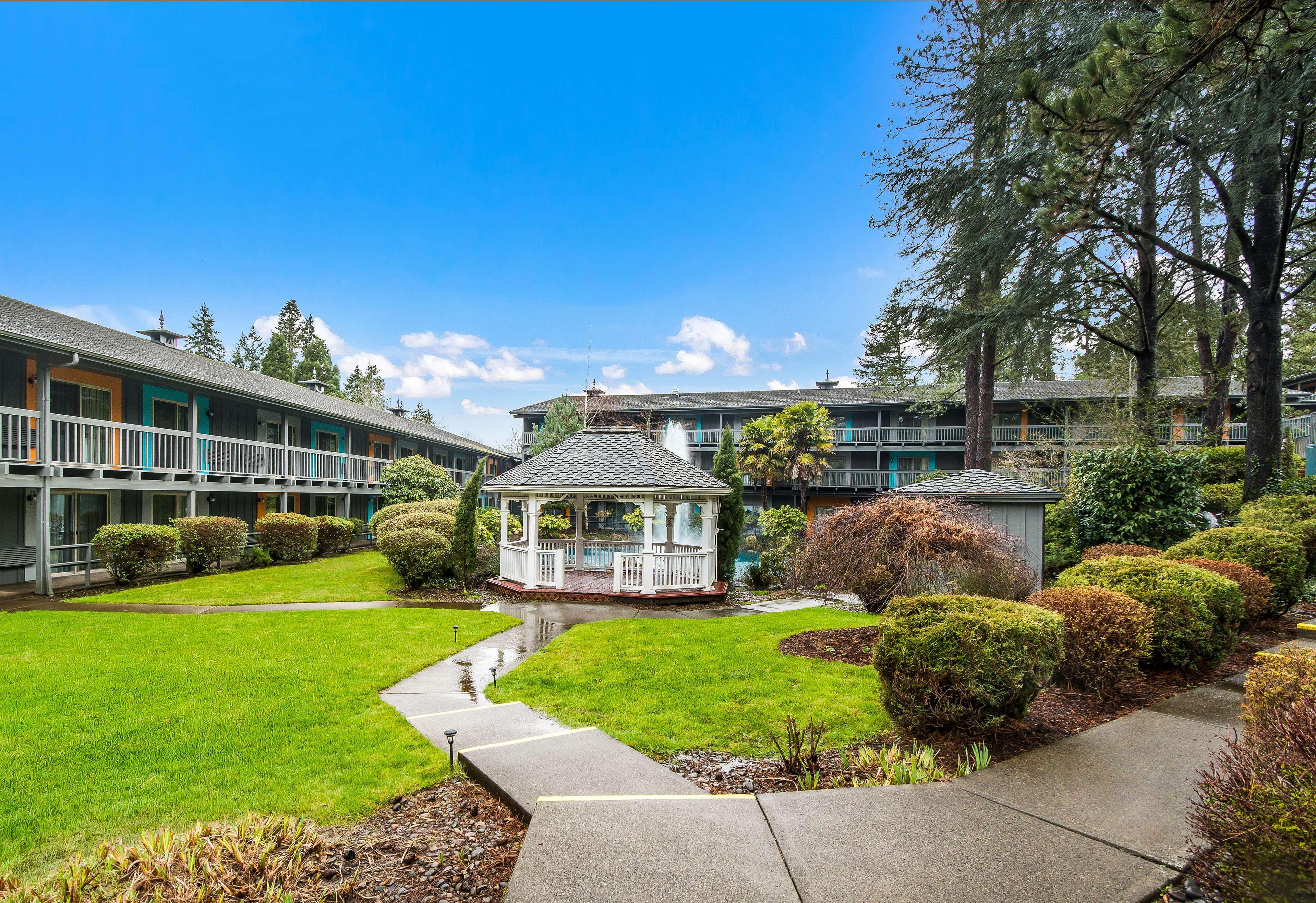 Western West Beaverton 3*