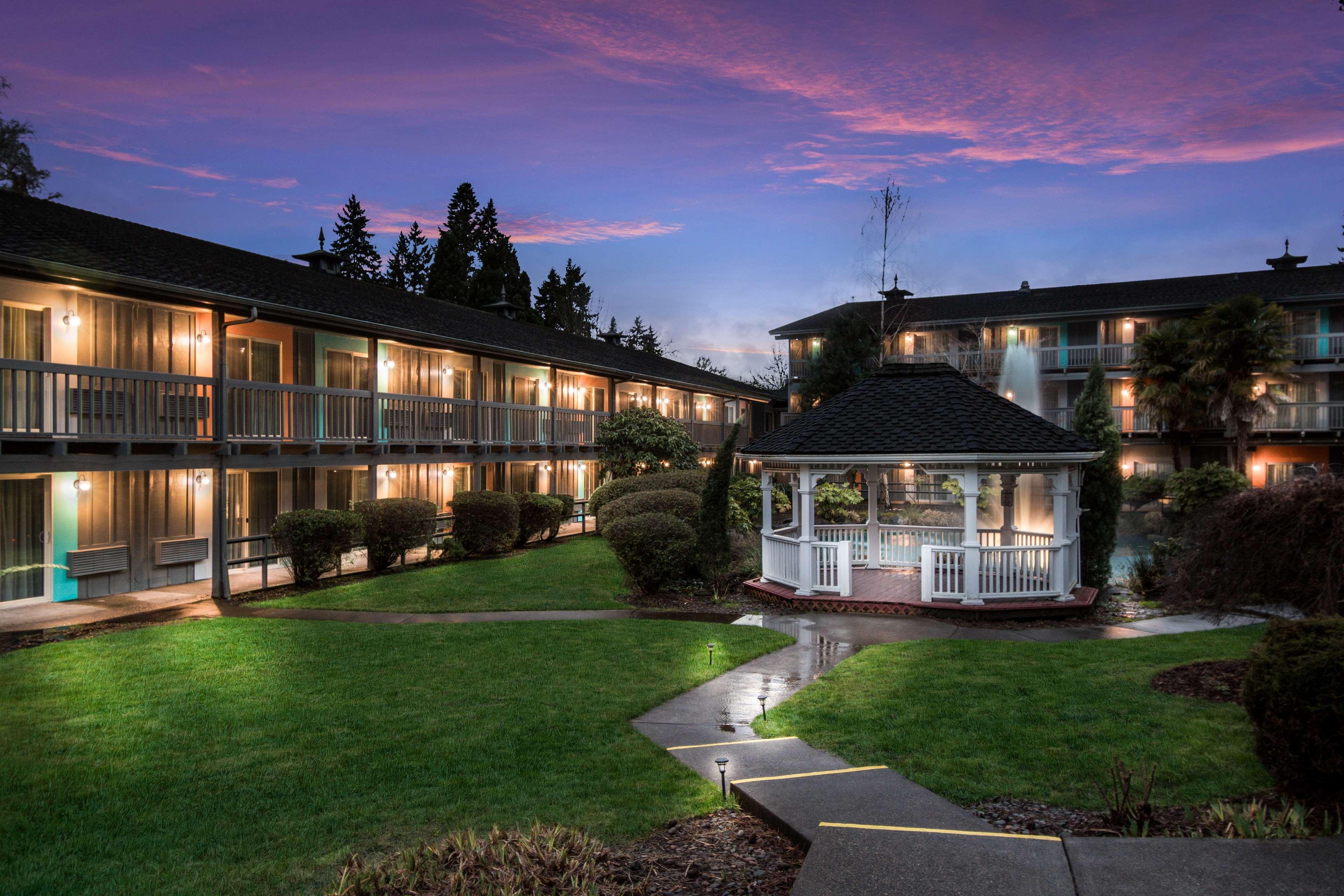 Hotel Western West Beaverton 3*