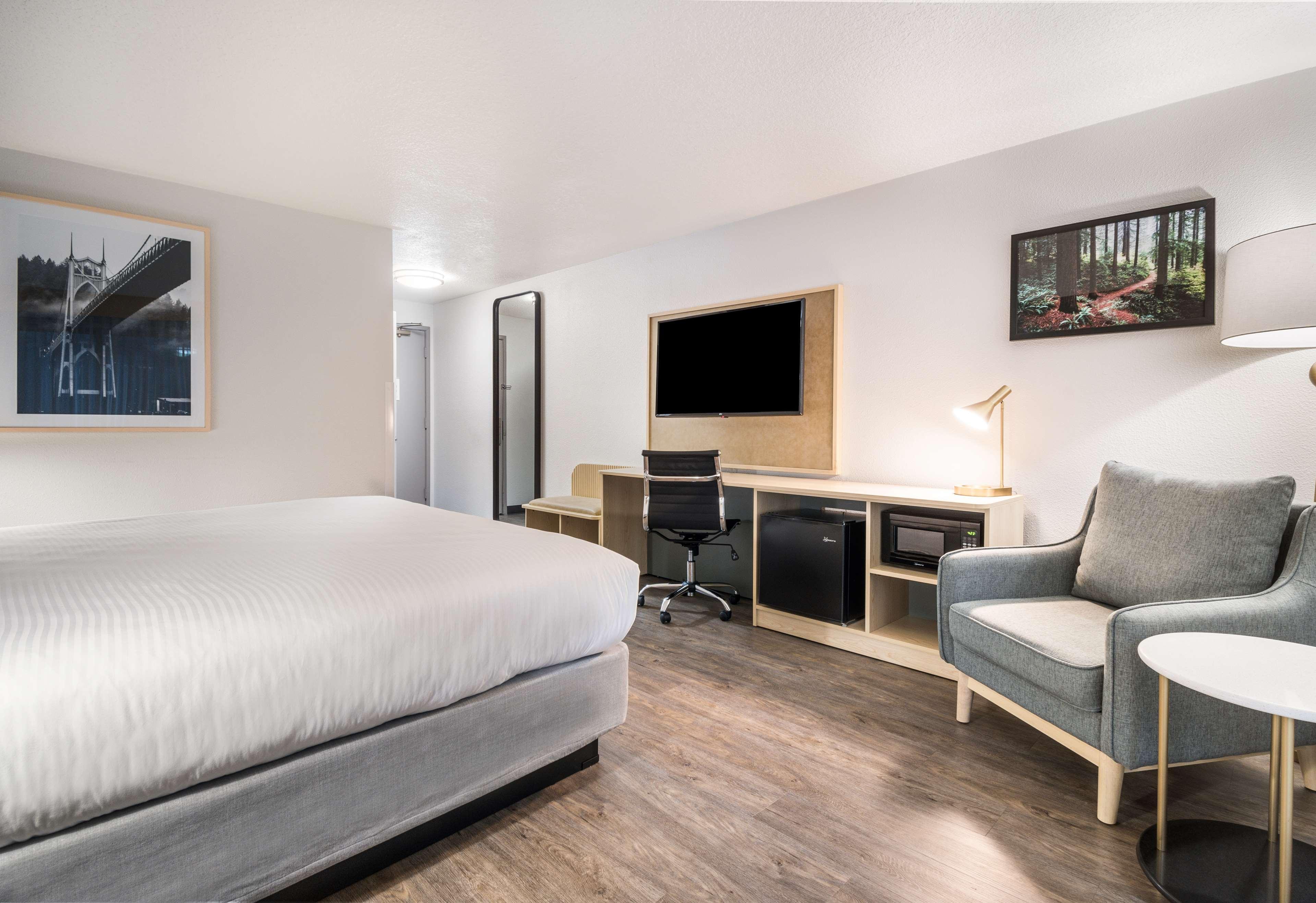 Western West Beaverton Hotel